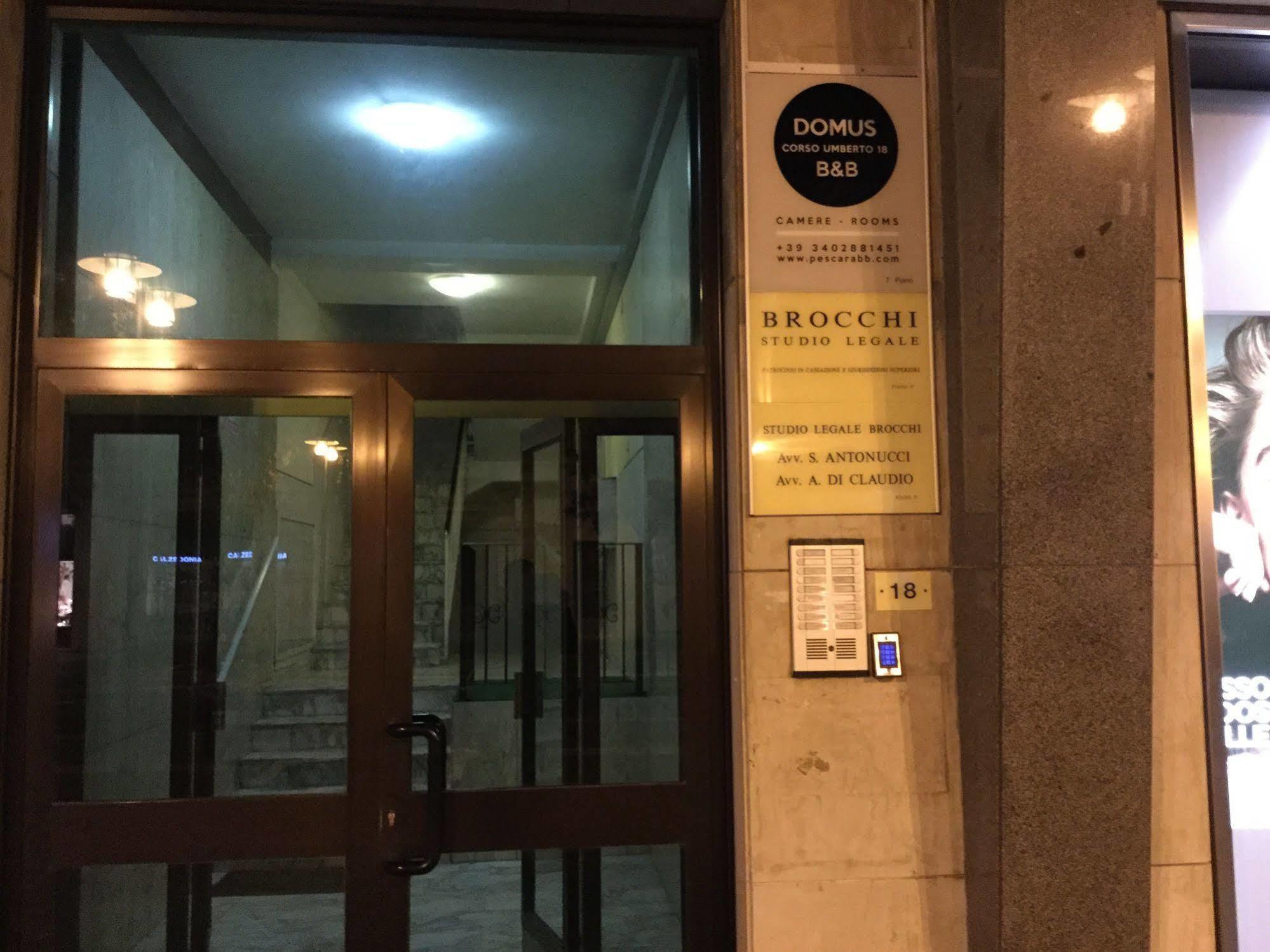 Domus Corso Umberto 18 B&B ペスカーラ エクステリア 写真